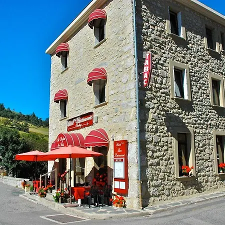 Au Parfum Des Bois ホテル Saint-Cirgues-en-Montagne